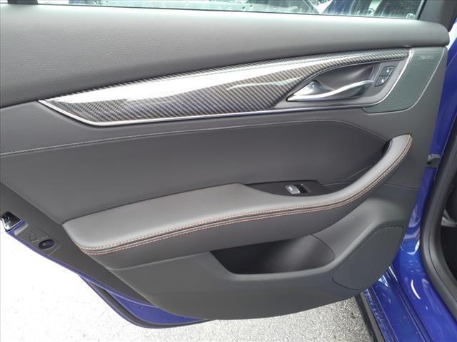 Photo of 2025 Wave Metallic Cadillac CT5