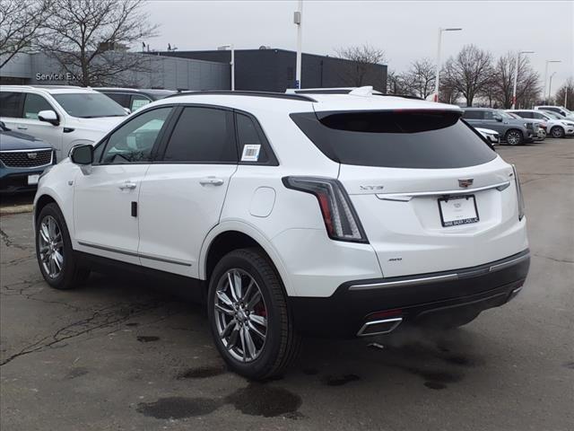 Photo of 2025 Crystal White Tricoat Cadillac XT5