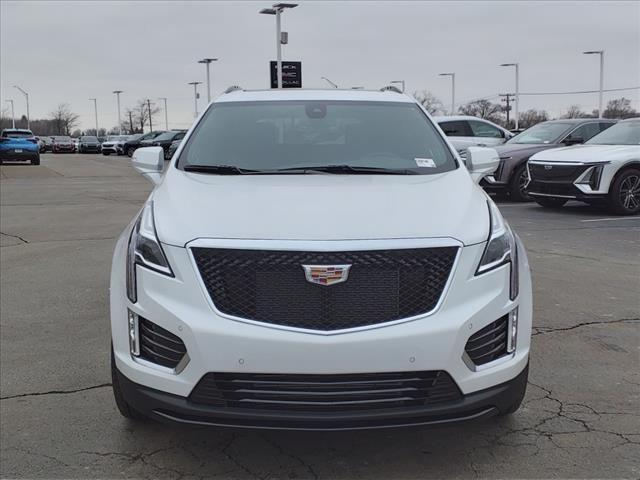 Photo of 2025 Crystal White Tricoat Cadillac XT5