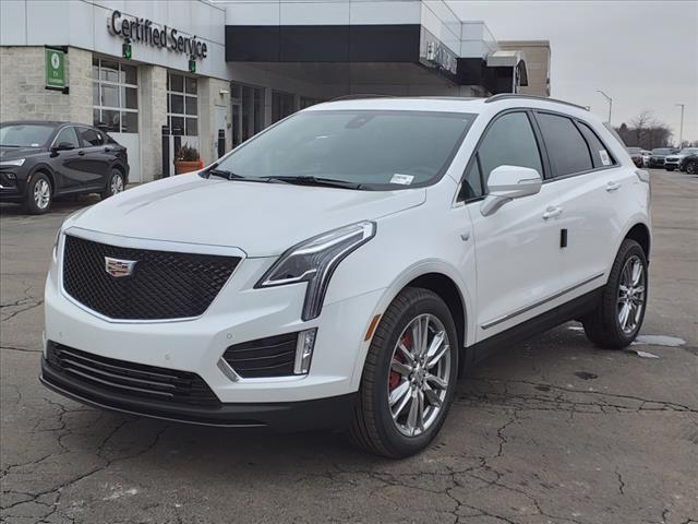 Photo of 2025 Crystal White Tricoat Cadillac XT5