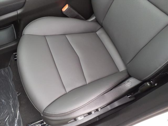 Photo of 2025 Crystal White Tricoat Cadillac XT5