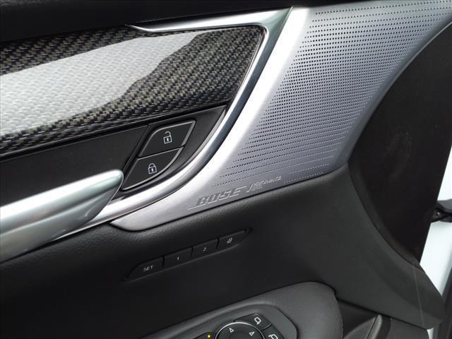 Photo of 2025 Crystal White Tricoat Cadillac XT5