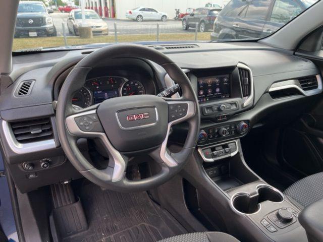 Photo of 2022 Marine Metallic GMC Terrain