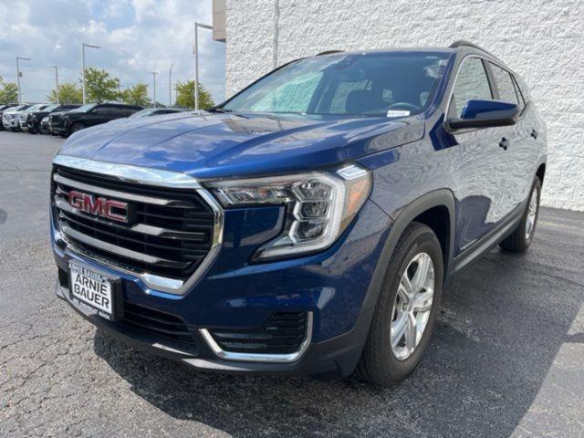 Photo of 2022 Marine Metallic GMC Terrain