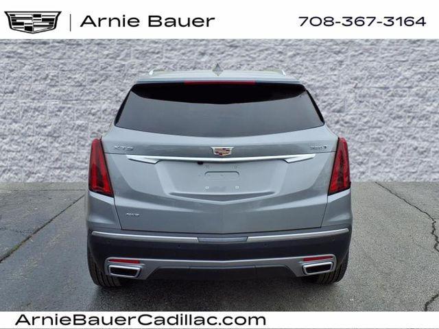 Photo of 2025 Argent Silver Metallic Cadillac XT5