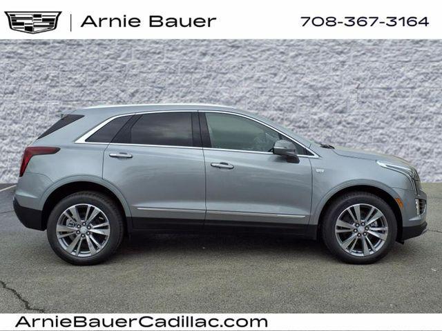 Photo of 2025 Argent Silver Metallic Cadillac XT5