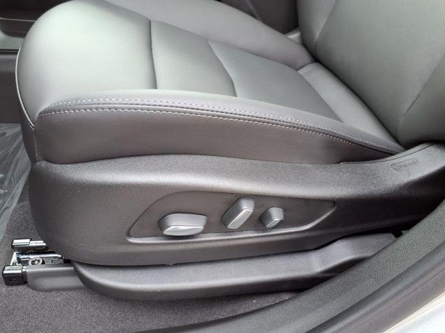 Photo of 2025 Argent Silver Metallic Cadillac XT5