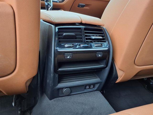 Photo of 2020 Dark Graphite Metallic BMW 530