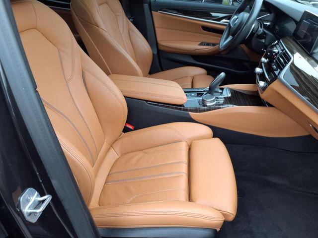 Photo of 2020 Dark Graphite Metallic BMW 530