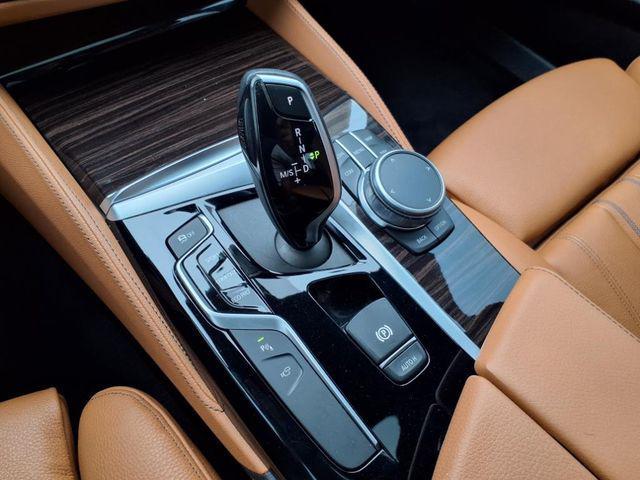 Photo of 2020 Dark Graphite Metallic BMW 530