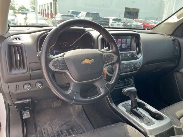 Photo of 2017 Summit White Chevrolet Colorado