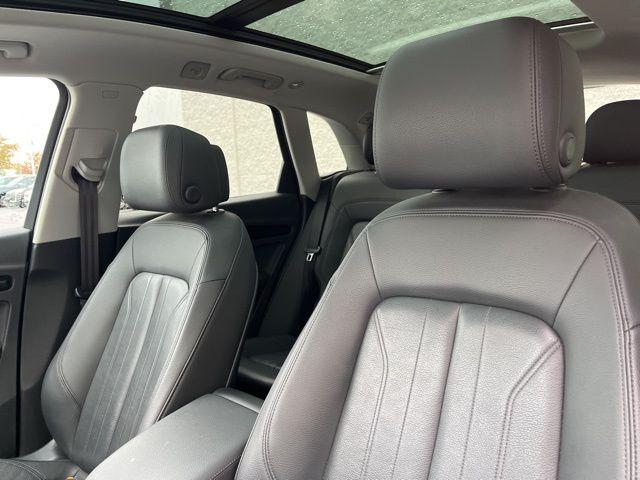Photo of 2019 Ibis White Audi Q5