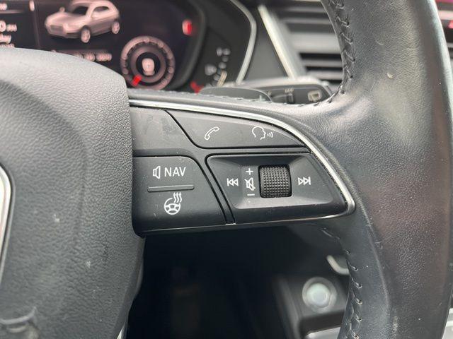 Photo of 2019 Ibis White Audi Q5