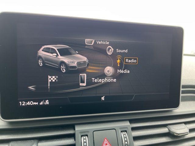Photo of 2019 Ibis White Audi Q5