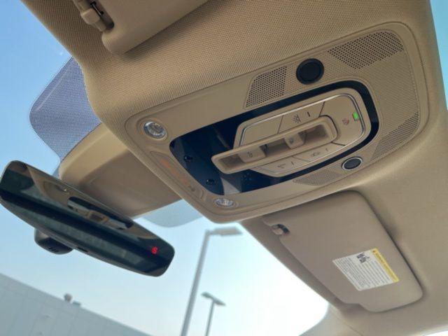 Photo of 2021 Glacier White Audi Q5