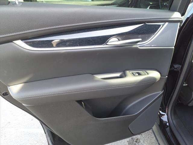 Photo of 2025 Stellar Black Metallic Cadillac XT5