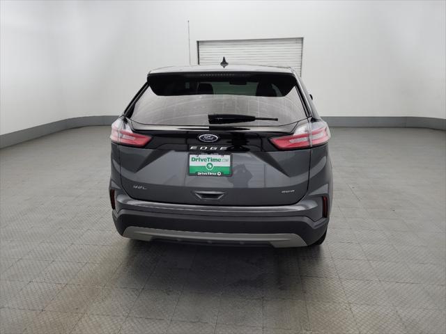 Photo of 2024 Carbonized Gray Metallic Ford Edge
