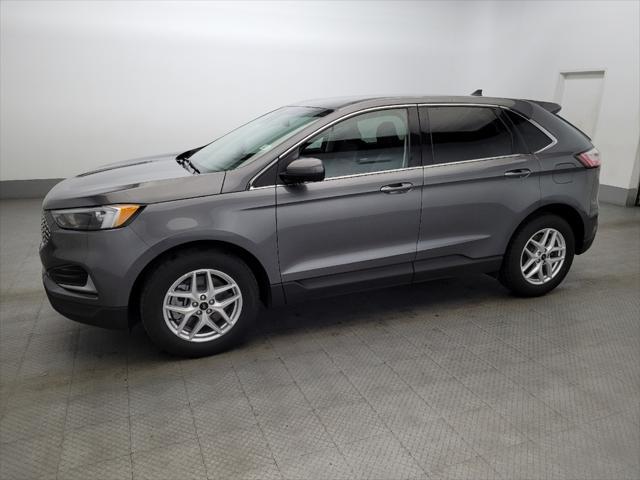 Photo of 2024 Carbonized Gray Metallic Ford Edge