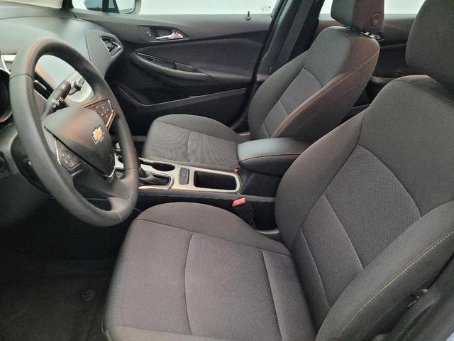 Photo of 2018 Arctic Blue Metallic Chevrolet Cruze