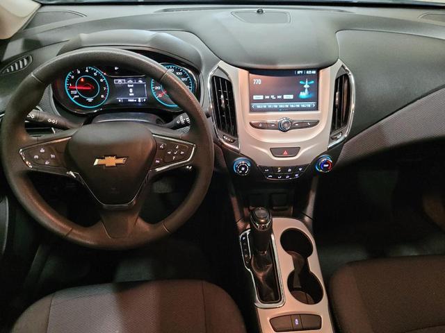 Photo of 2018 Arctic Blue Metallic Chevrolet Cruze
