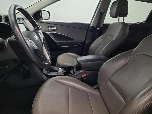 Photo of 2018 Pearl White Hyundai Santa Fe Sport