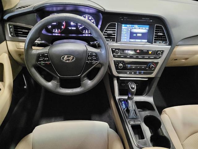 Photo of 2017 Scarlet Red Hyundai SONATA