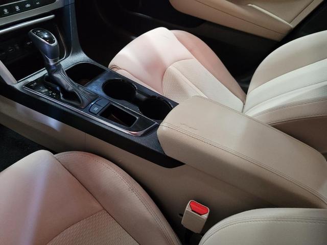 Photo of 2017 Scarlet Red Hyundai SONATA