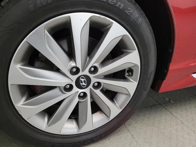 Photo of 2017 Scarlet Red Hyundai SONATA