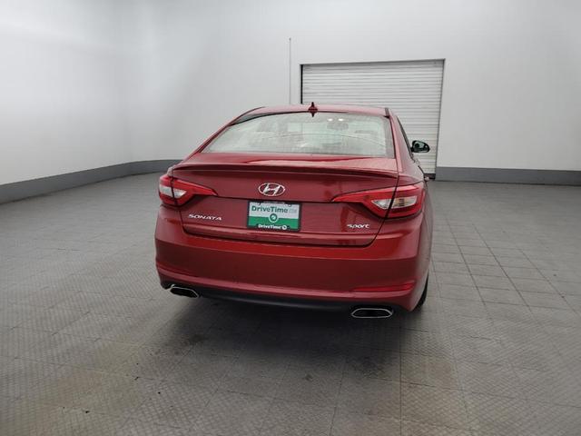 Photo of 2017 Scarlet Red Hyundai SONATA