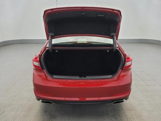 Photo of 2017 Scarlet Red Hyundai SONATA