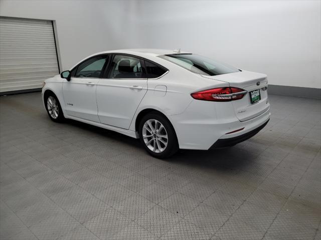 Photo of 2019 White Ford Fusion Hybrid