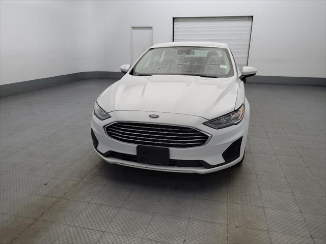 Photo of 2019 White Ford Fusion Hybrid