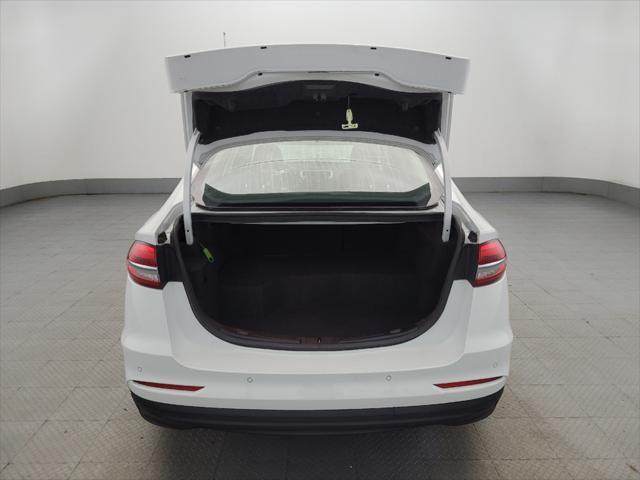 Photo of 2019 White Ford Fusion Hybrid