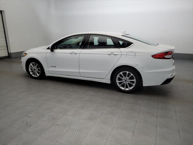 Photo of 2019 White Ford Fusion Hybrid