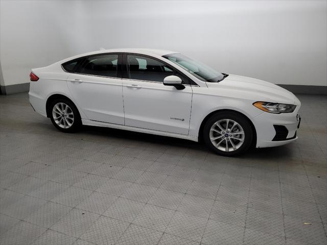 Photo of 2019 White Ford Fusion Hybrid