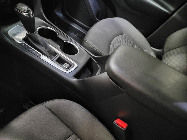 Photo of 2019 White Chevrolet Equinox