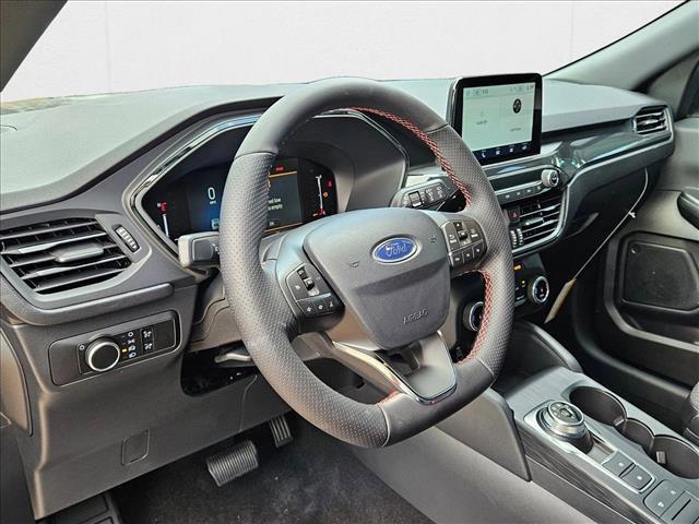 Photo of 2025 Carbonized Gray Metallic Ford Escape