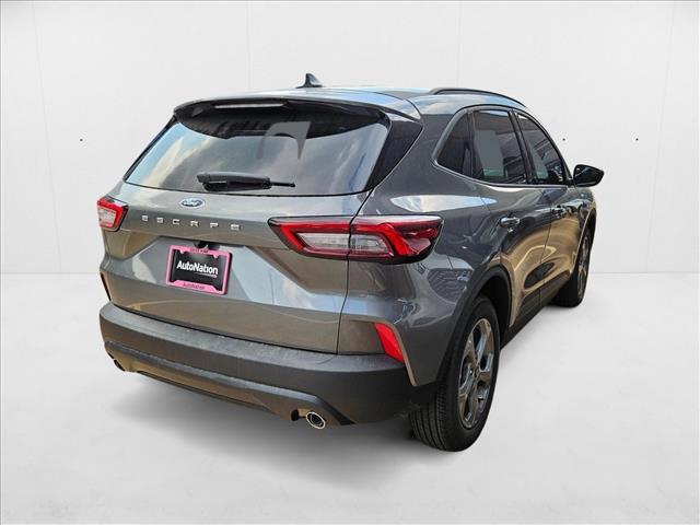 Photo of 2025 Carbonized Gray Metallic Ford Escape