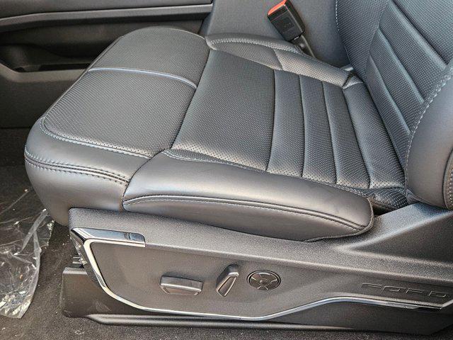 Photo of 2025 Agate Black Metallic Ford F-450