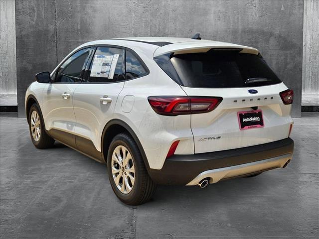 Photo of 2025 Oxford White Ford Escape