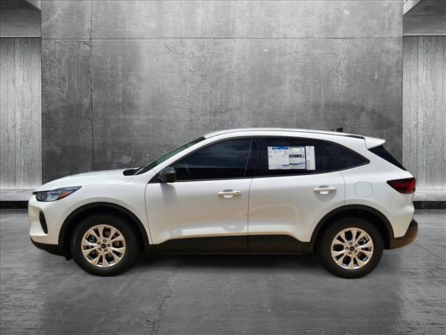 Photo of 2025 Oxford White Ford Escape