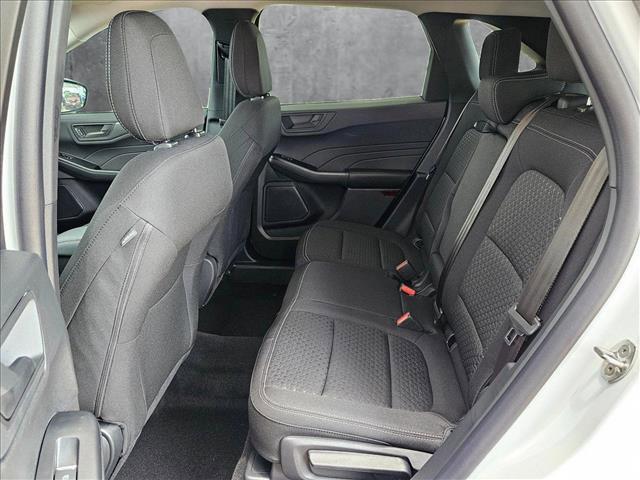 Photo of 2025 Oxford White Ford Escape