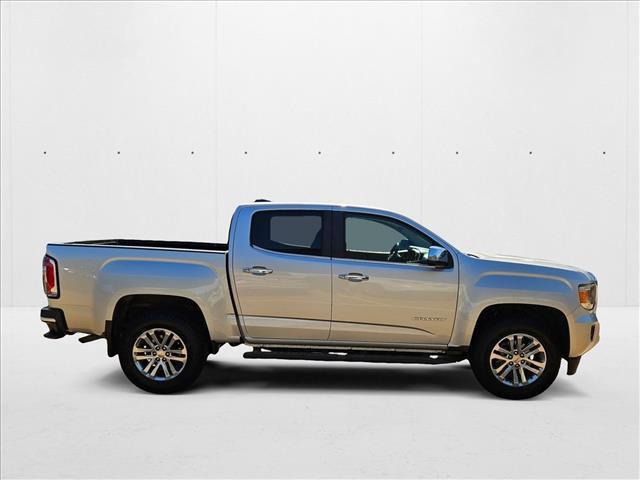Photo of 2017 Quicksilver Metallic GMC Canyon