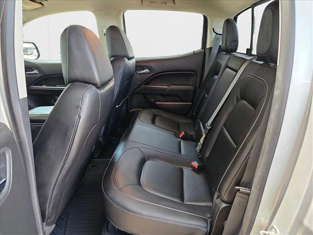 Photo of 2017 Quicksilver Metallic GMC Canyon
