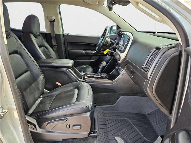 Photo of 2017 Quicksilver Metallic GMC Canyon