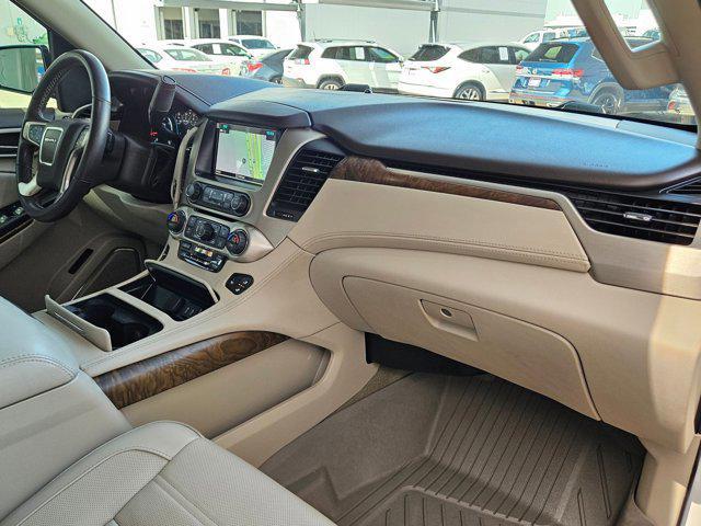 Photo of 2018 White Frost Tricoat GMC Yukon