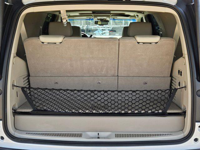 Photo of 2018 White Frost Tricoat GMC Yukon