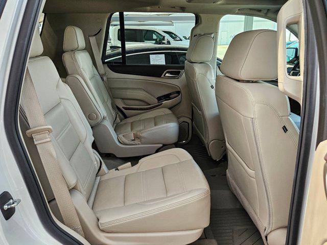 Photo of 2018 White Frost Tricoat GMC Yukon