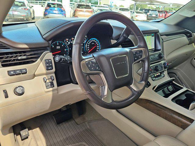 Photo of 2018 White Frost Tricoat GMC Yukon