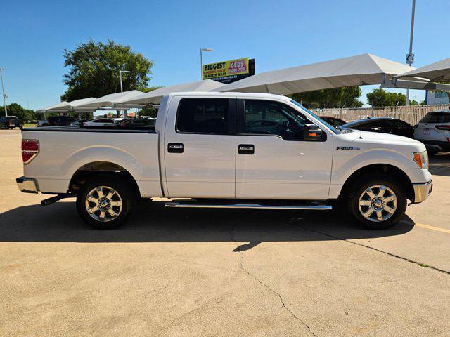 Photo of 2014 Oxford White Ford F-150